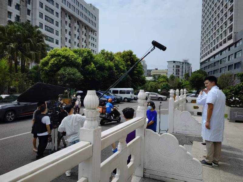 海南区广告片拍摄公司低成本实现高规格制作的诀窍